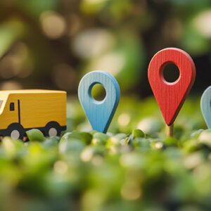 Website transfer moving lorry and location pins